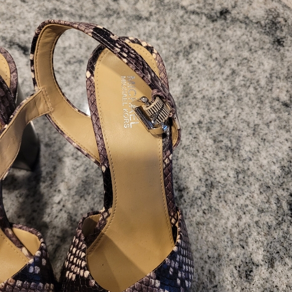Michael Kors Snake Skin Heel - Size 6 - Picture 5 of 7